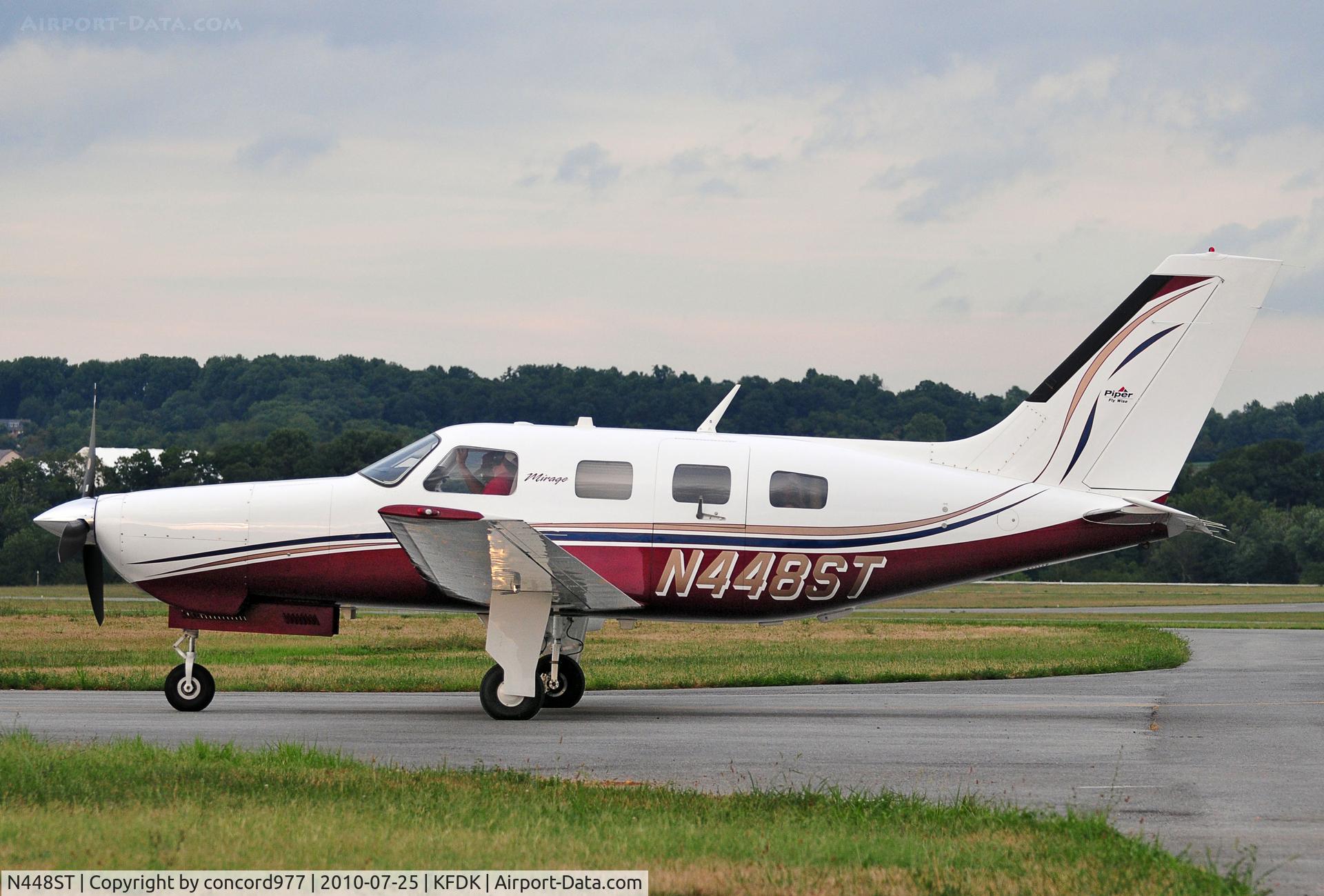 N448ST, 2008 Piper PA-46-350P Malibu Mirage C/N 4636448, Seen at KFDK on 7/25/2010
