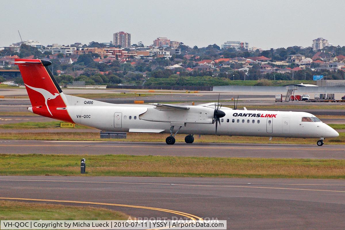VH-QOC, 2005 De Havilland Canada DHC-8-402Q Dash 8 C/N 4117, At Sydney