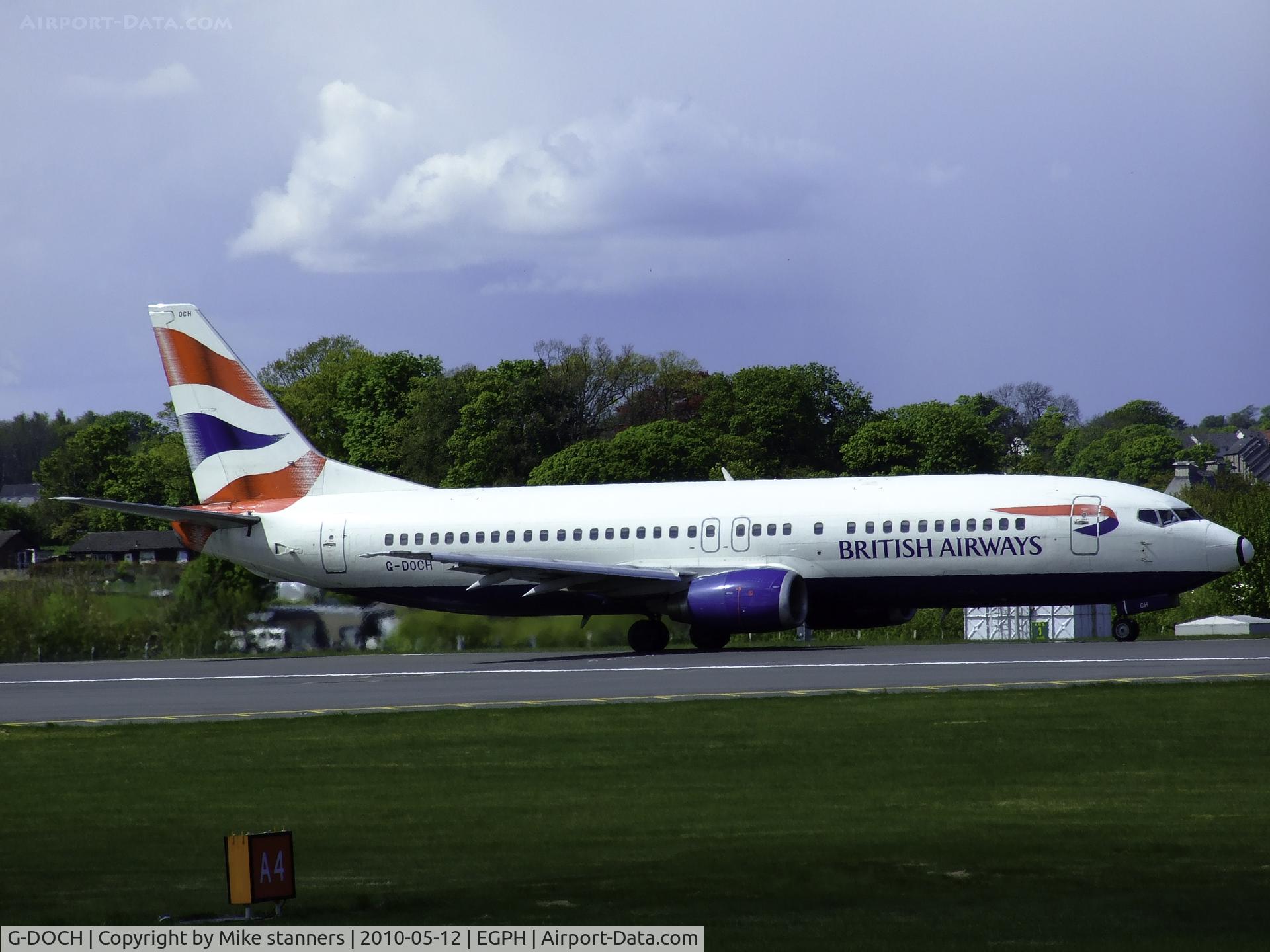 G-DOCH, 1991 Boeing 737-436 C/N 25428, BA B737 Lined up on runway 06 ready for departure to LGW
