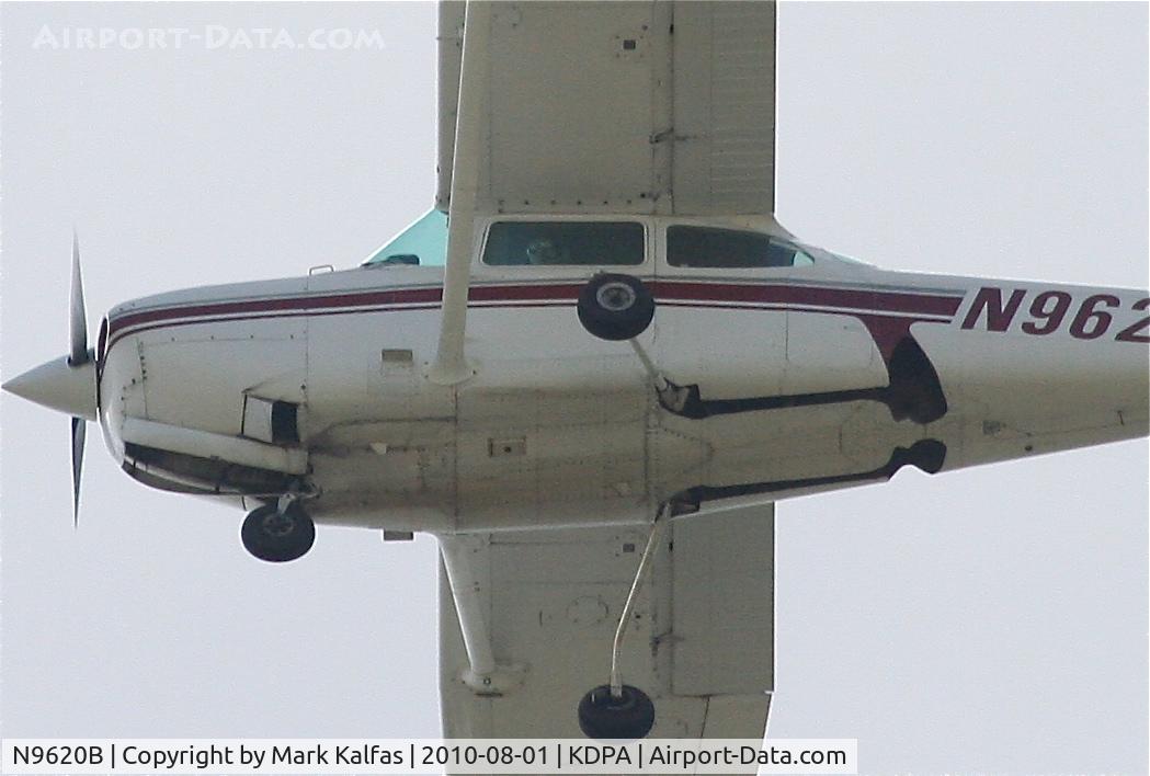 N9620B, 1981 Cessna 172RG Cutlass RG C/N 172RG0925, Cessna 172RG N9620B downwind 20L KDPA.
