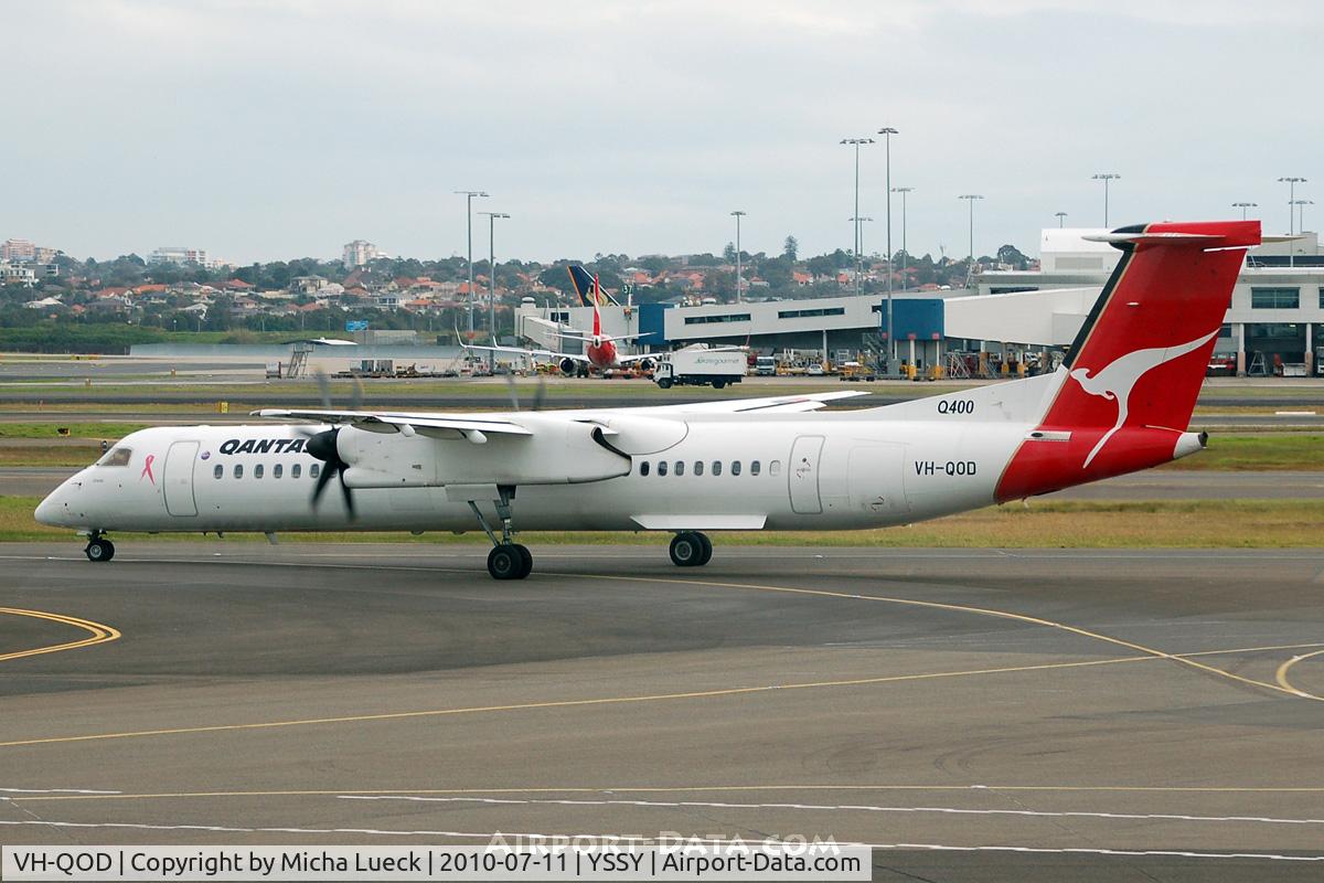 VH-QOD, 2006 De Havilland Canada DHC-8-402Q Dash 8 C/N 4123, At Sydney