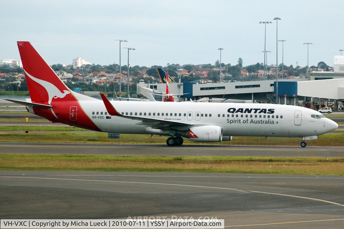 VH-VXC, 2001 Boeing 737-838 C/N 30897, At Sydney