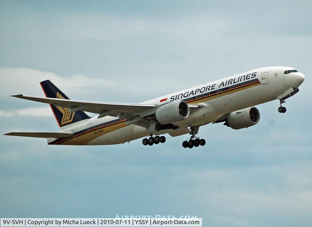 9V-SVH, 2002 Boeing 777-212/ER C/N 28532, At Sydney