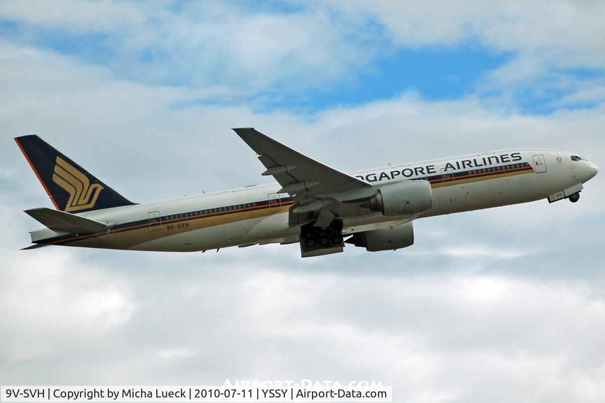 9V-SVH, 2002 Boeing 777-212/ER C/N 28532, At Sydney