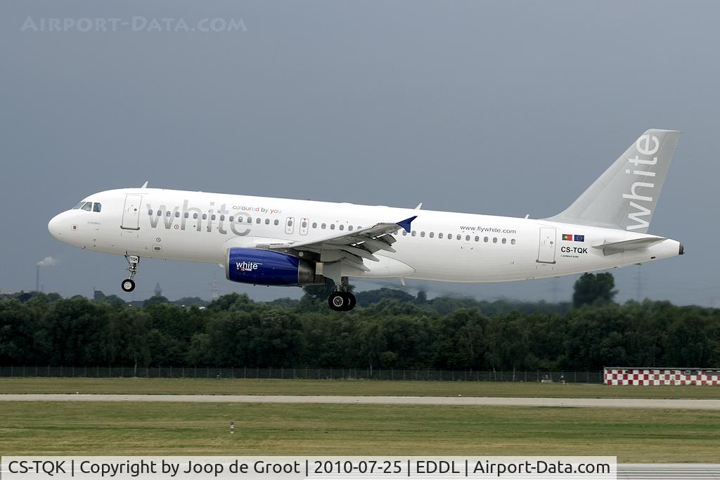 CS-TQK, 2004 Airbus A320-232 C/N 2204, arrival at Dusseldorf.