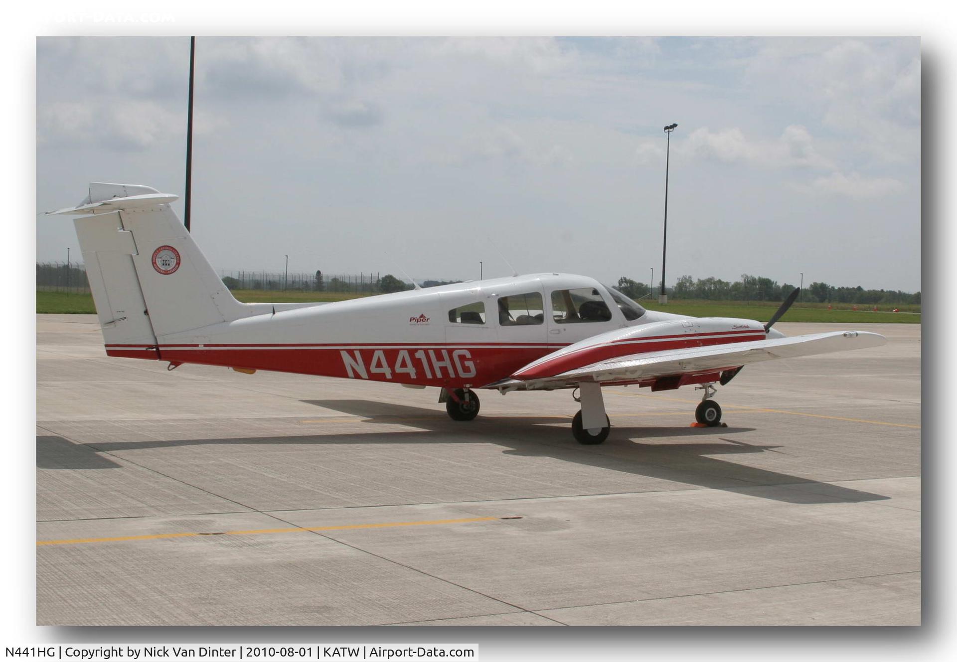 N441HG, 1995 Piper PA-44-180 Seminole C/N 4496003, Sure KATW is nice ... I still want to go to Oshkosh!