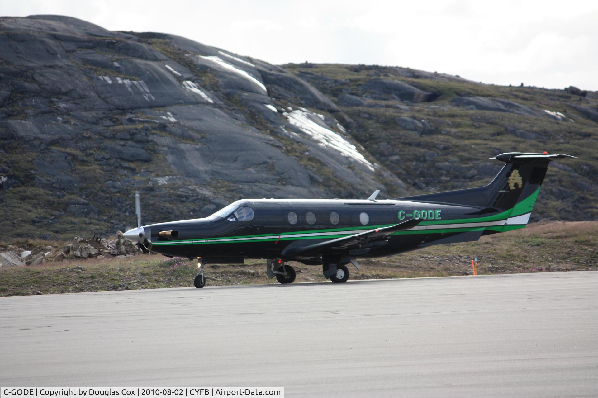C-GODE, 2006 Pilatus PC-12/47 C/N 707, landed in Iqaluit for a few minutes