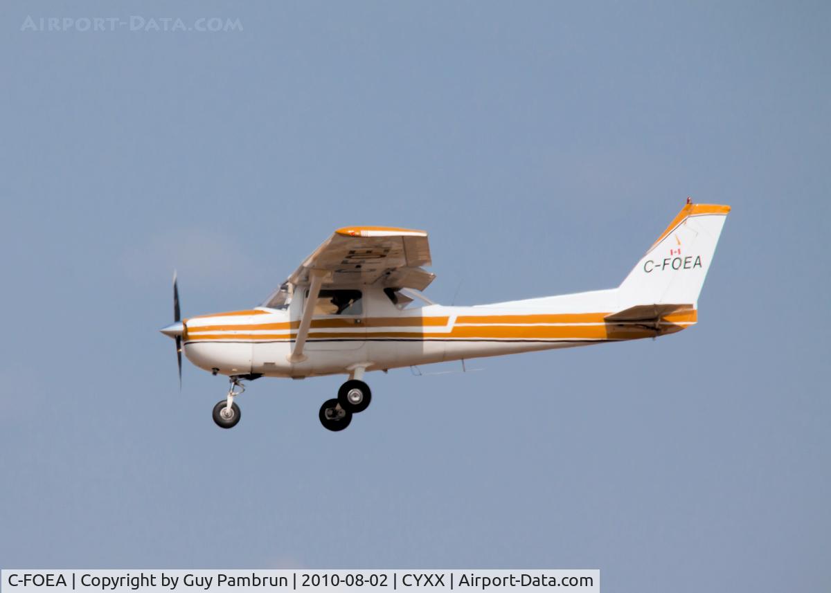 C-FOEA, 1975 Cessna 150M C/N 15076652, On Final