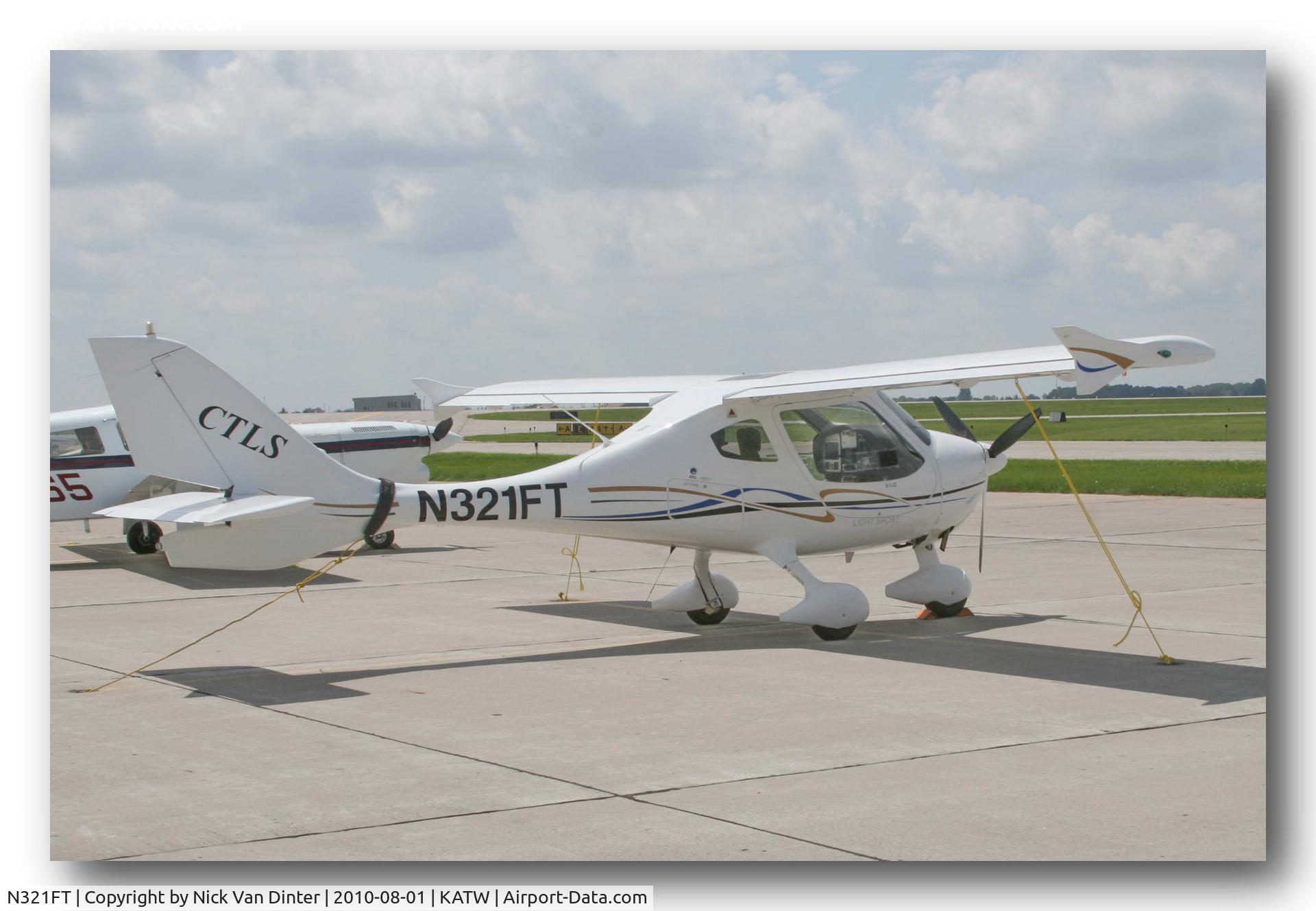 N321FT, Flight Design CTLS C/N F-08-11-22, Sure KATW is nice ... I still want to go to Oshkosh!