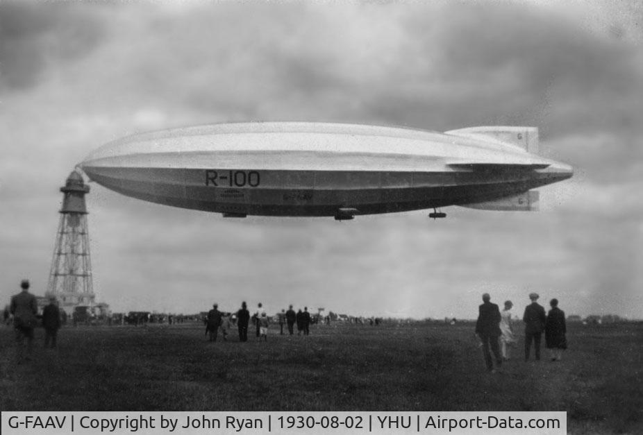 G-FAAV, Airship Guarantee Company RIGID AIRSHIP R100 C/N R100, R-100 at Saint-Hubert airport in Montreal in 1930