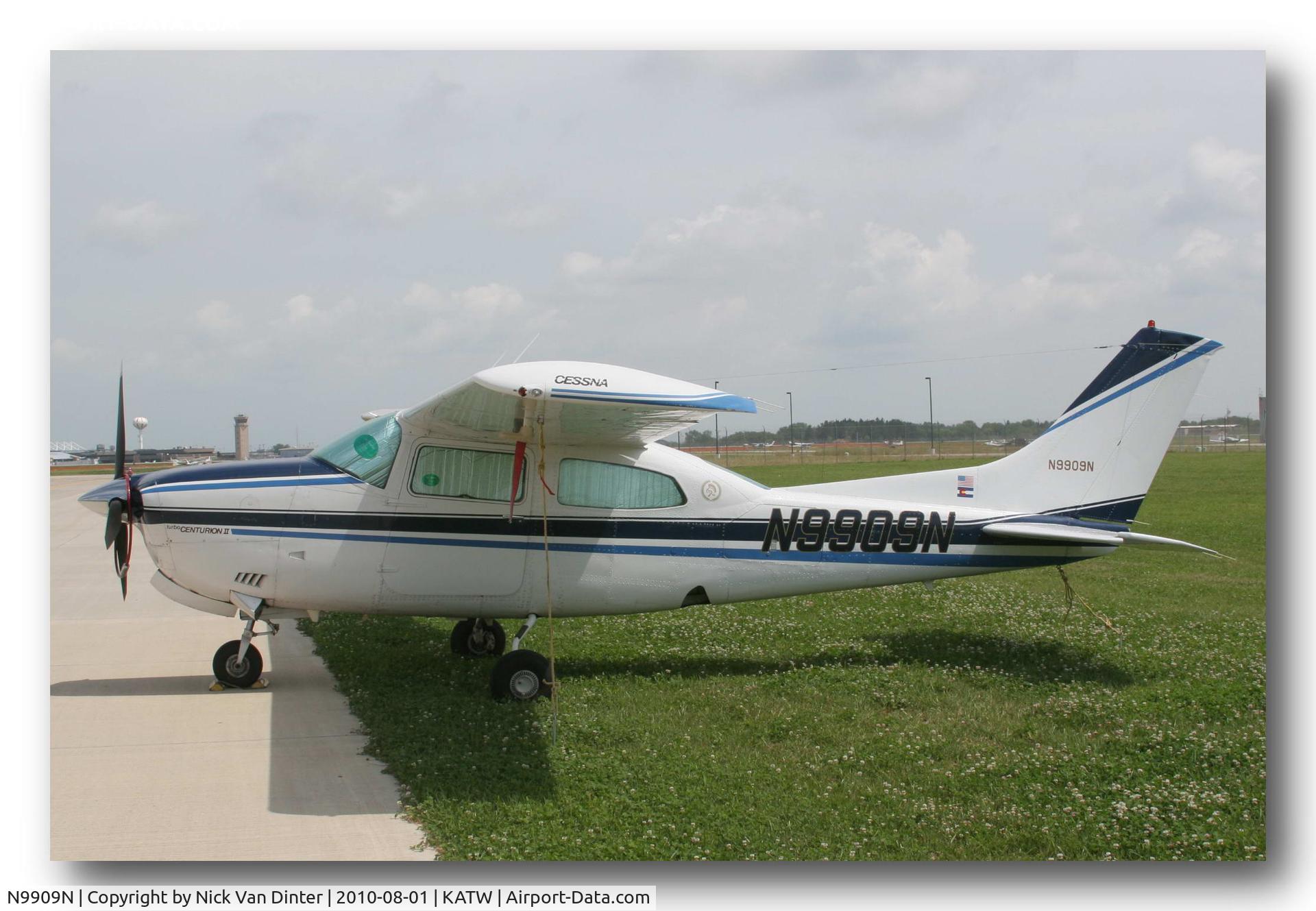 N9909N, Cessna T210N Turbo Centurion C/N 21063250, Sure KATW is nice ... I still want to go to Oshkosh!
