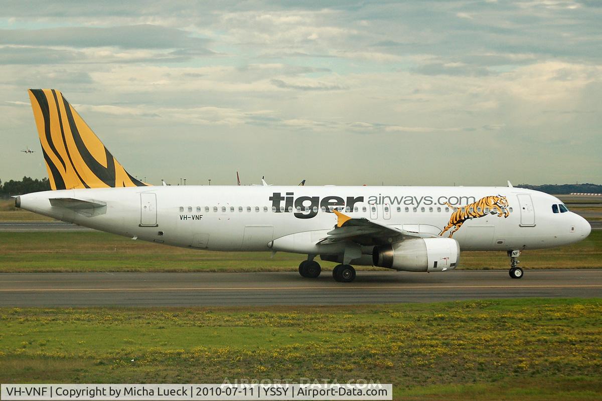 VH-VNF, 2007 Airbus A320-232 C/N 3332, At Sydney