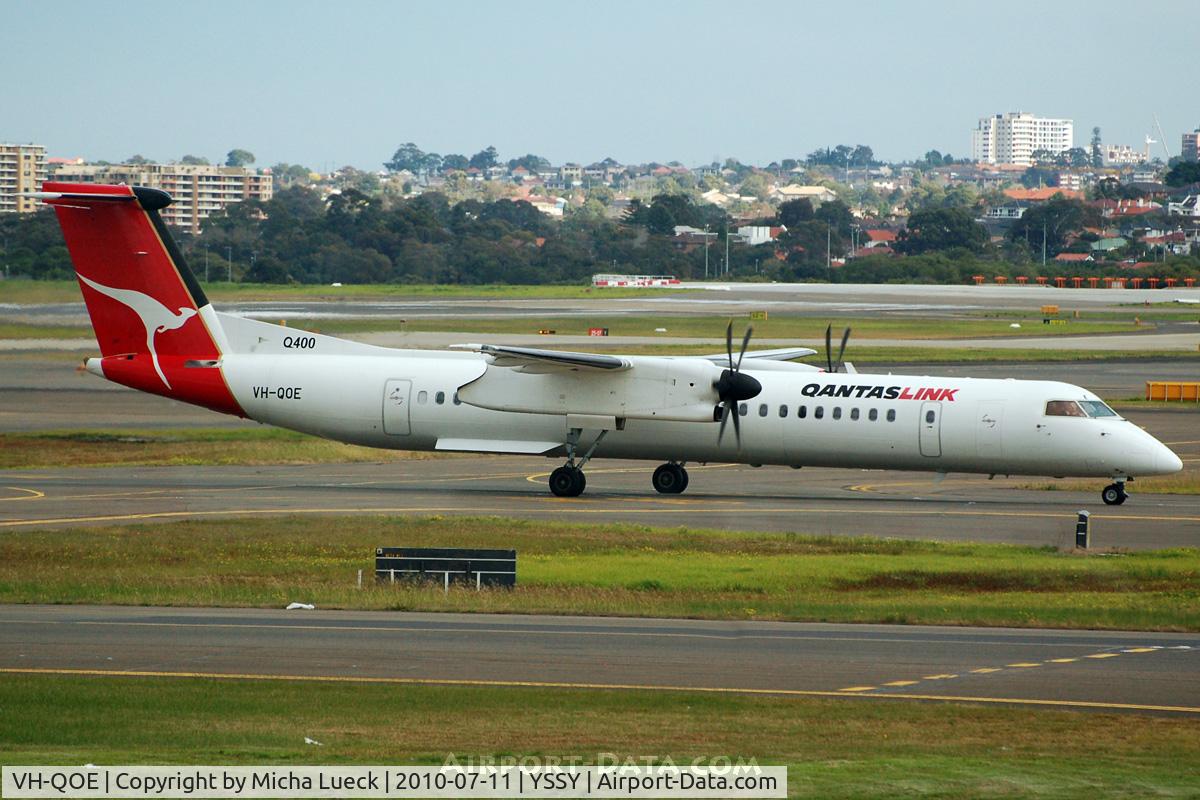 VH-QOE, 2006 De Havilland Canada DHC-8-402Q Dash 8 C/N 4125, At Sydney