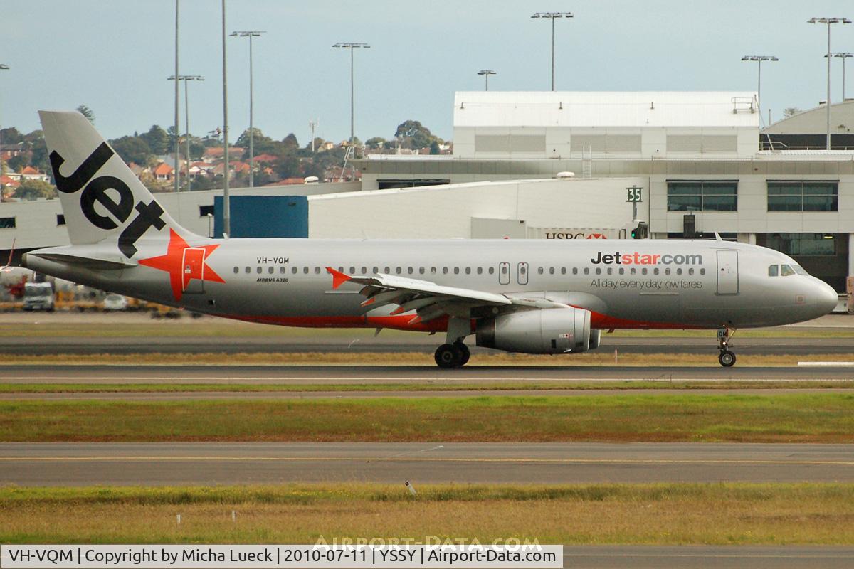 VH-VQM, 2005 Airbus A320-232 C/N 2608, At Sydney