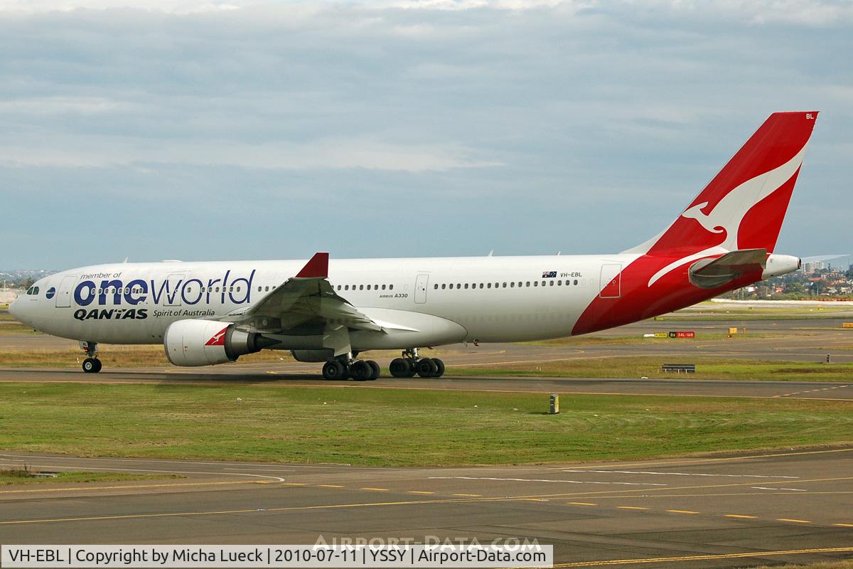 VH-EBL, 2008 Airbus A330-203 C/N 976, At Sydney