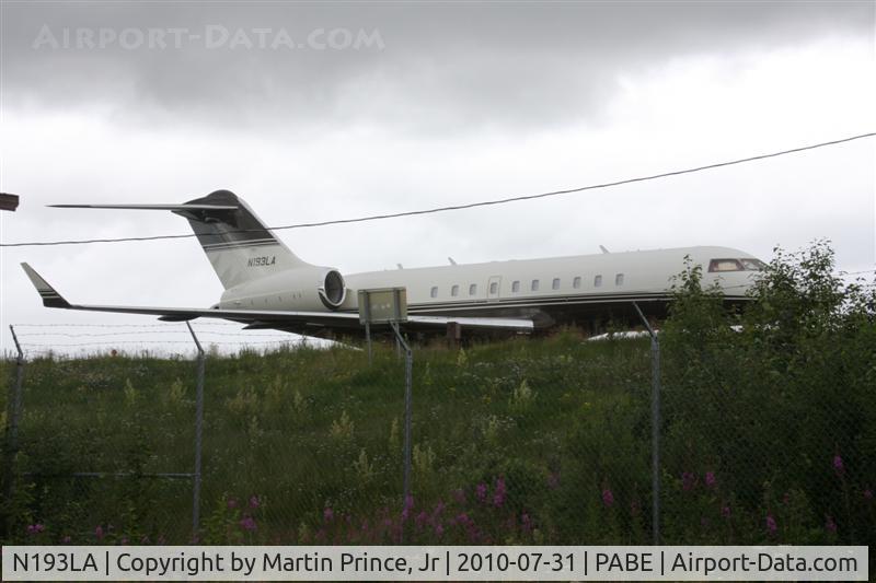 N193LA, 2007 Bombardier BD-700-1A11 Global 5000 C/N 9255, Sitting on the middle ramp in Bethel.