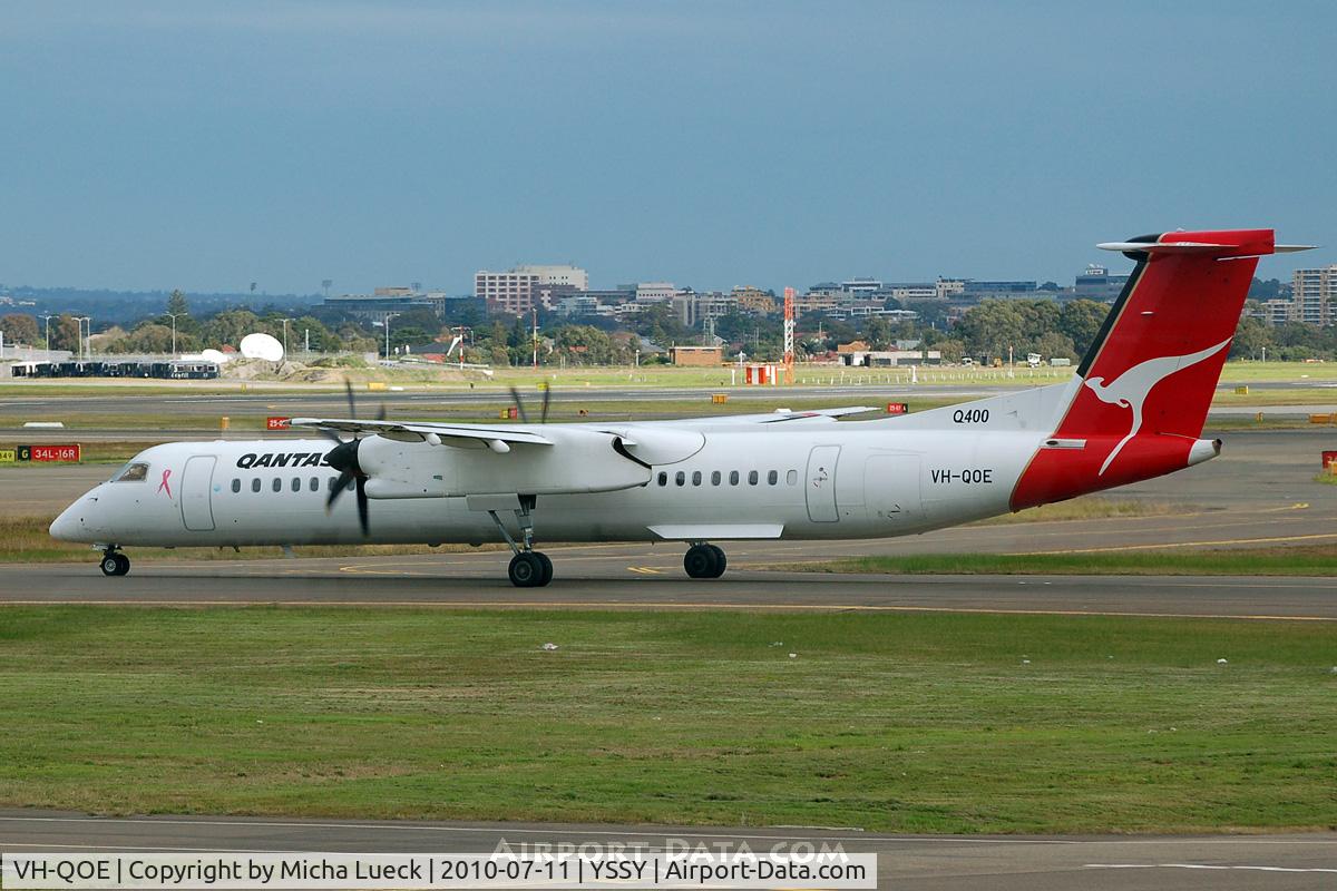 VH-QOE, 2006 De Havilland Canada DHC-8-402Q Dash 8 C/N 4125, At Sydney