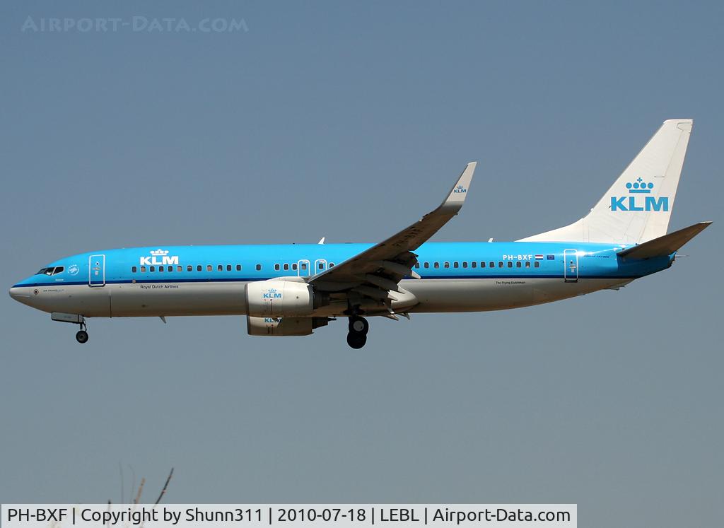 PH-BXF, 2000 Boeing 737-8K2 C/N 29596, Landing rwy 25R