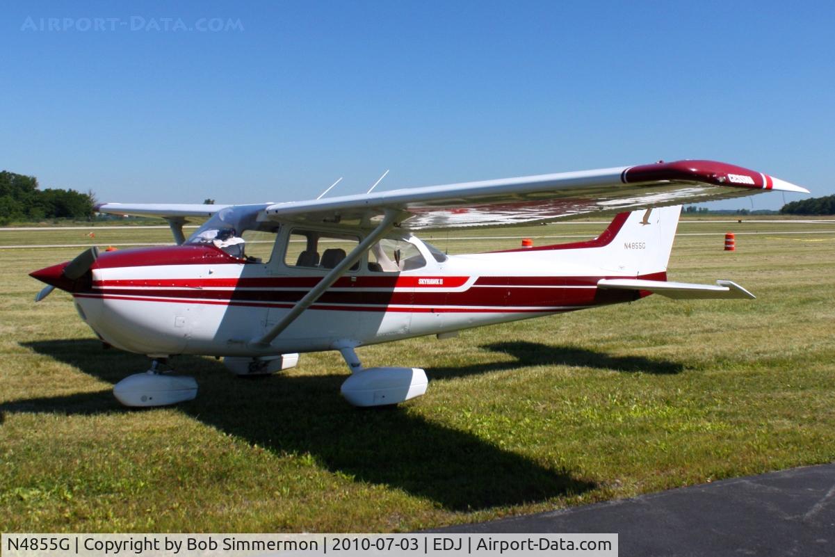 N4855G, 1979 Cessna 172N C/N 17273402, Parked in the grass at Bellefontaine, Ohio during the 2010 air show.
