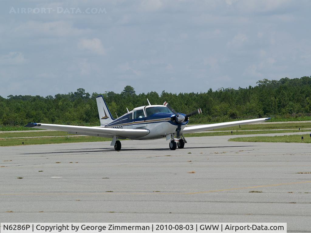 N6286P, 1959 Piper PA-24-250 Comanche C/N 24-1396, Taxi to park @ Homebase Goldsboro-Wayne