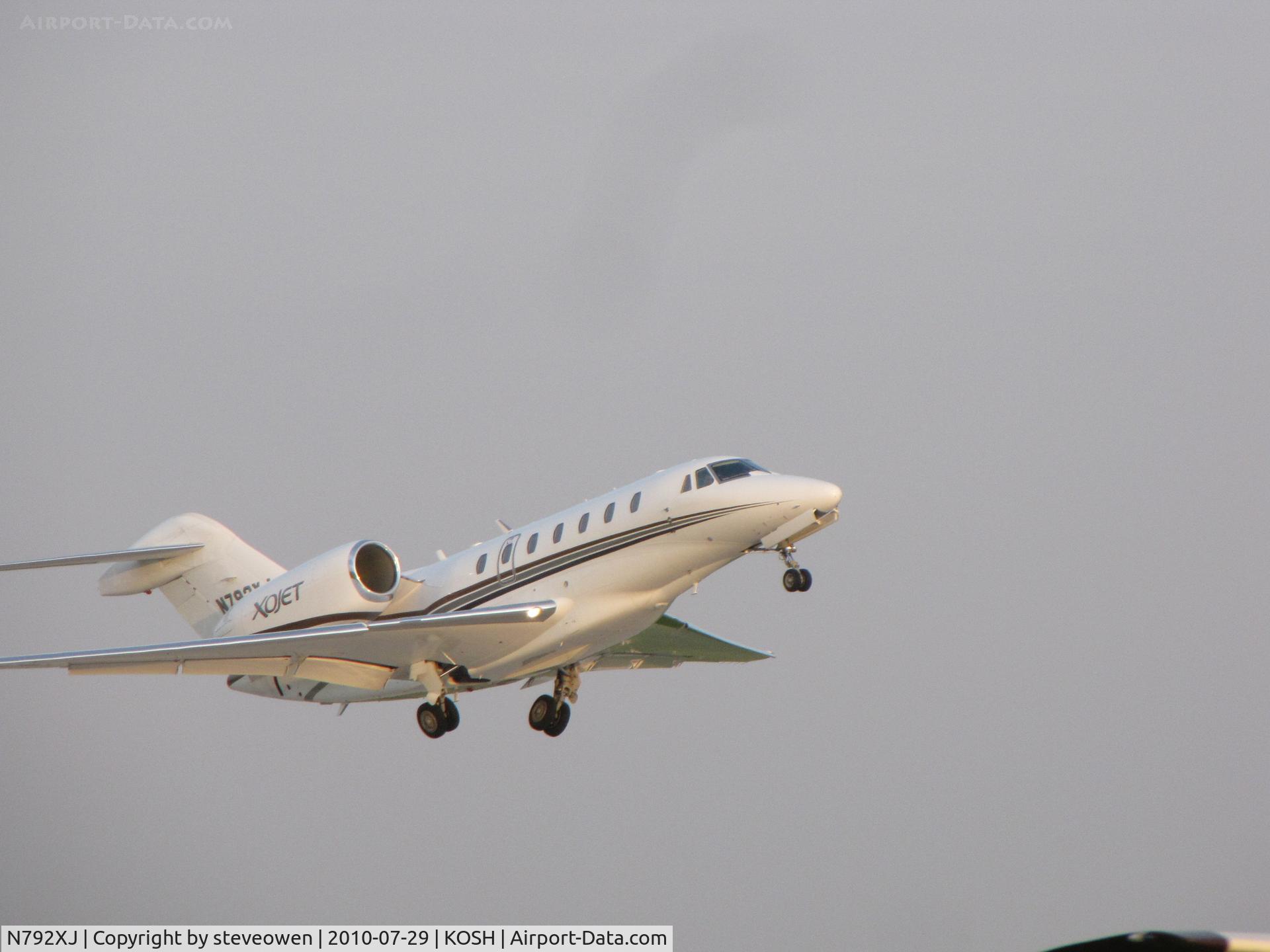 N792XJ, 2008 Cessna 750 Citation X Citation X C/N 750-0292, Take off from Oshkosh