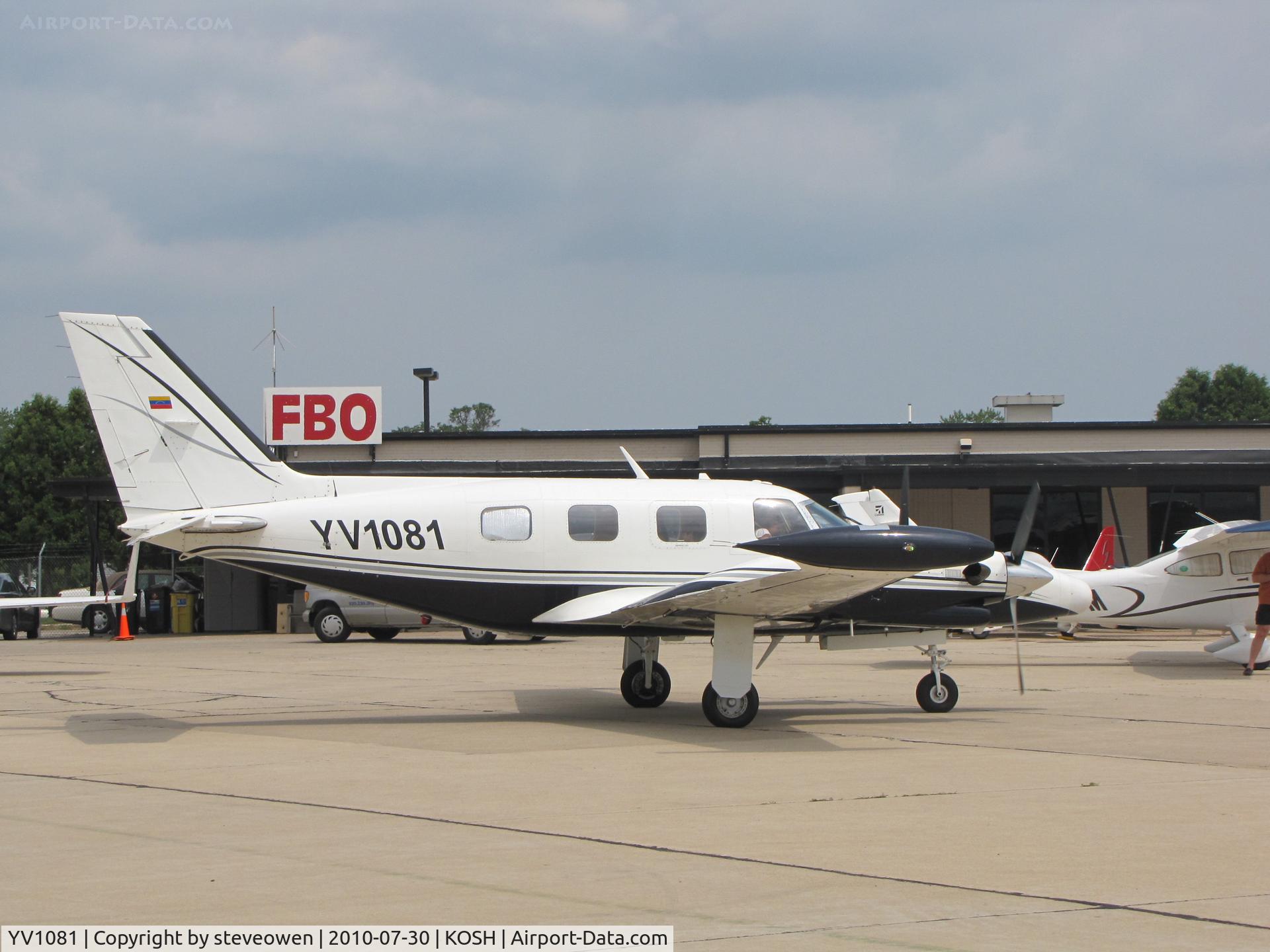 YV1081, 1979 Piper PA-31T-620 Cheyenne II C/N 31T-7920018, Cheyanne on Orion's  Ramp Oshkosh WI Usa