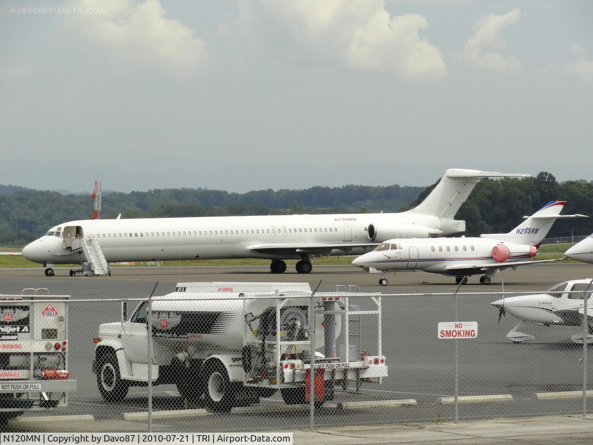 N120MN, 1992 McDonnell Douglas MD-83 C/N 53120, Another shot of N120MN taken at Tri-Cities Airport on July 21, 2010.