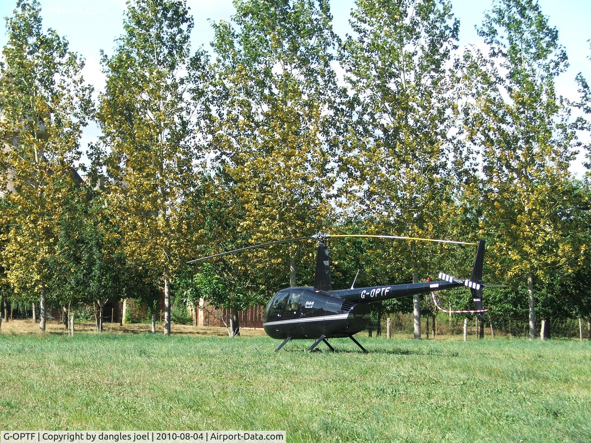 G-OPTF, 2003 Robinson R44 Raven II C/N 10235, Chateau la Garinnie FRANCE