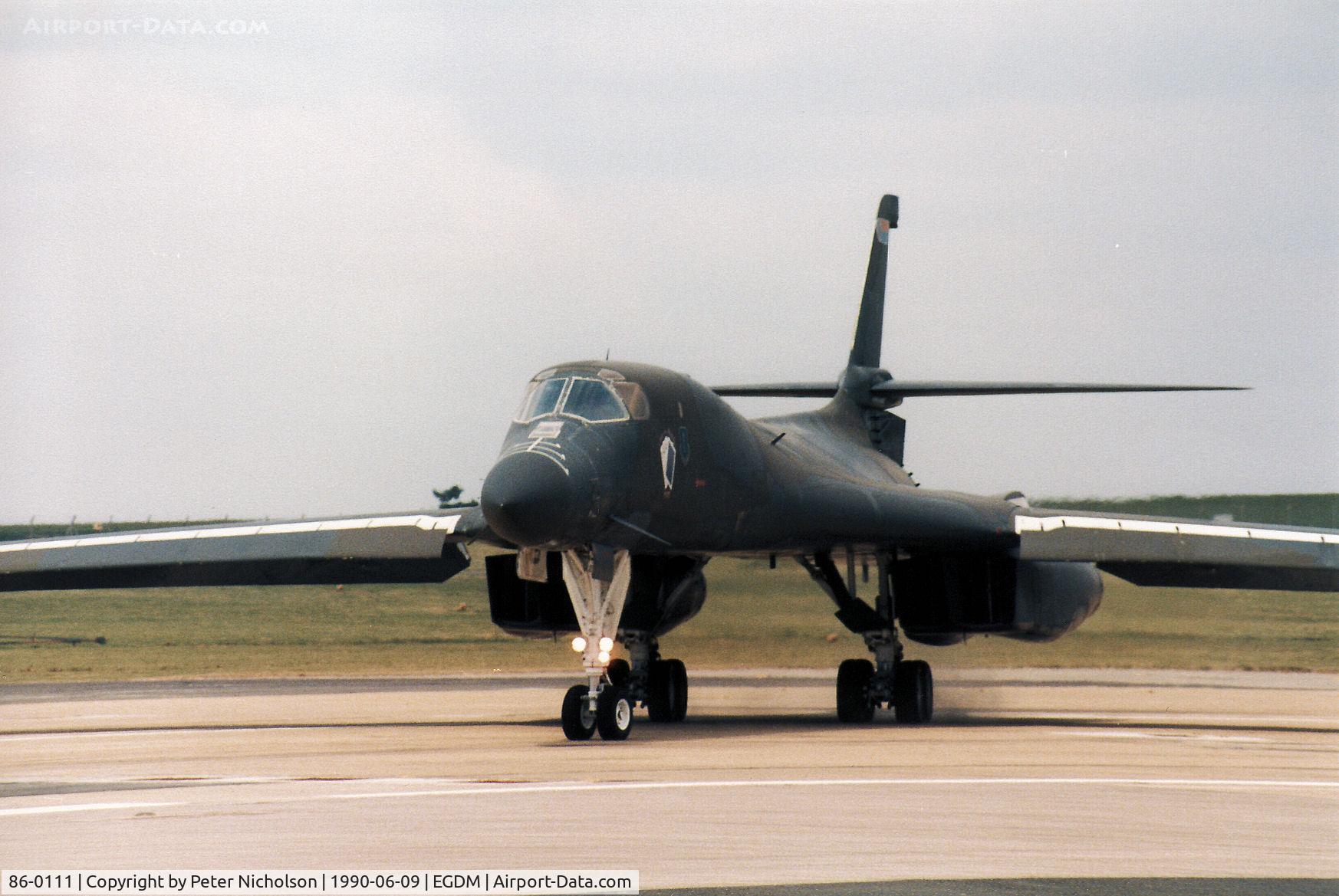 86-0111, 1986 Rockwell B-1B Lancer C/N 71, B-1B Lancer named Ace in the Hole of 319th Bomb Wing turning onto the active runway at the 1990 Boscombe Down Battle of Britain 50th Anniversary Airshow.