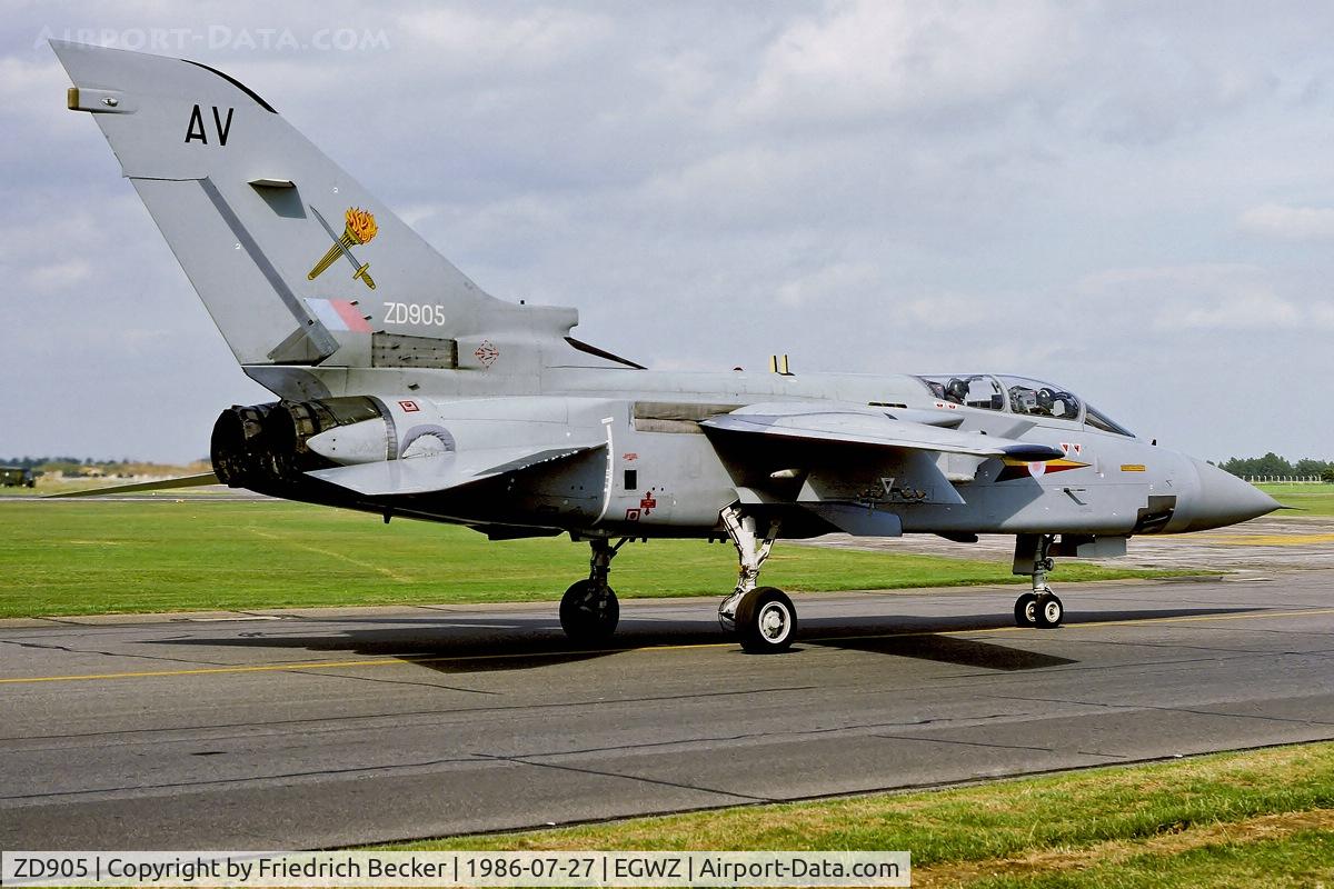 ZD905, 1985 Panavia Tornado F.2 C/N AS001/397/3182, taxying back to the flightline after a breathtaking display at the RAF Alconbury Air Tattoo 1986