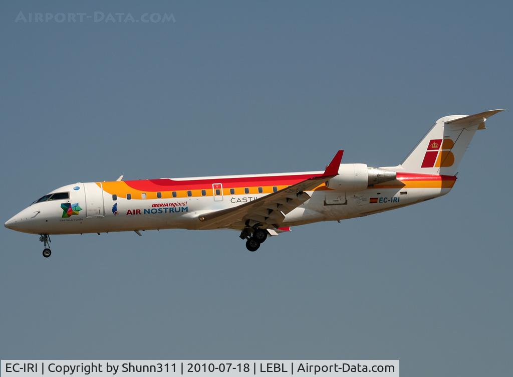 EC-IRI, Bombardier CRJ-200ER (CL-600-2B19) C/N 7851, Landing rwy 25R with additional 