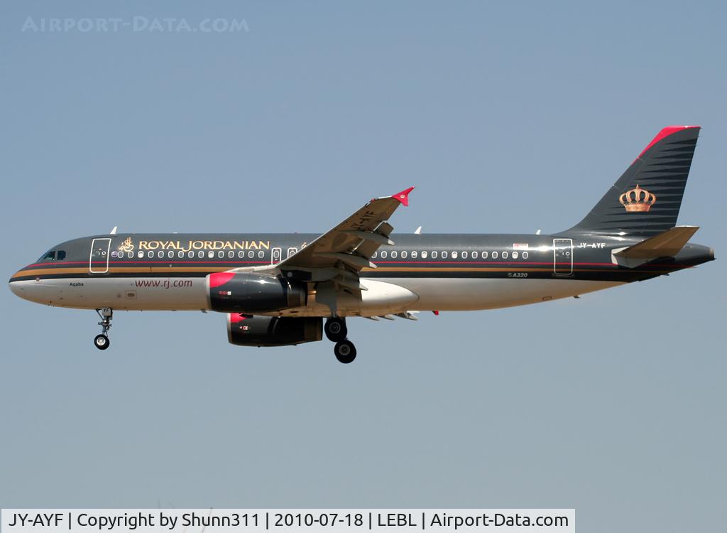 JY-AYF, 2006 Airbus A320-232 C/N 2692, Landing rwy 25R