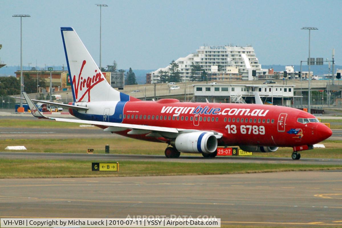 VH-VBI, 2002 Boeing 737-7Q8 C/N 30644, At Sydney