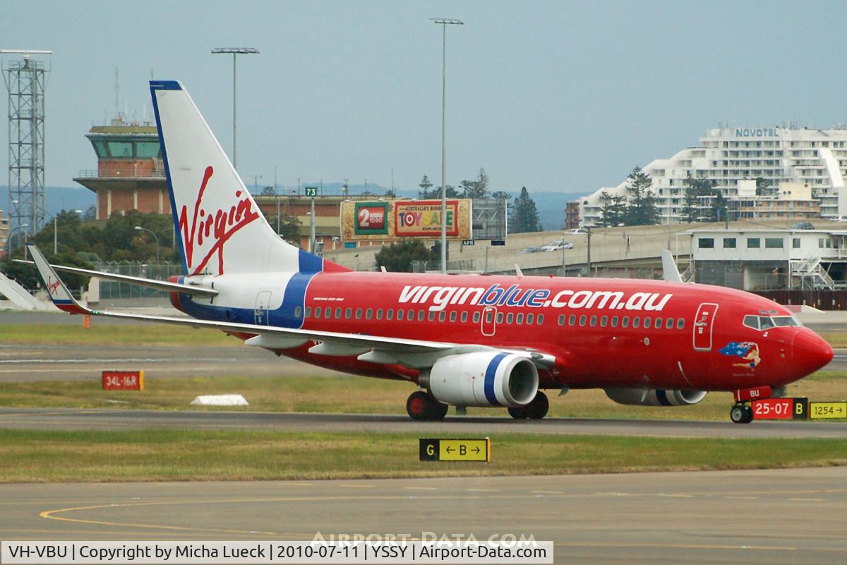 VH-VBU, 2003 Boeing 737-76Q C/N 30288, At Sydney