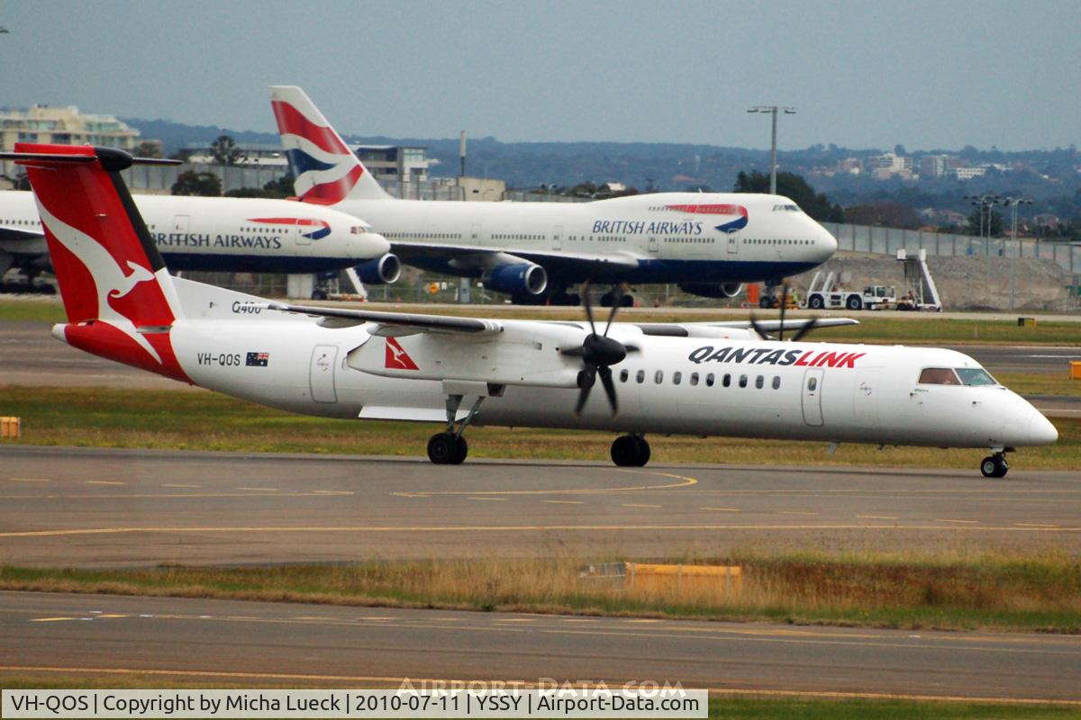 VH-QOS, 2009 De Havilland Canada DHC-8-402Q Dash 8 C/N 4263, At Sydney