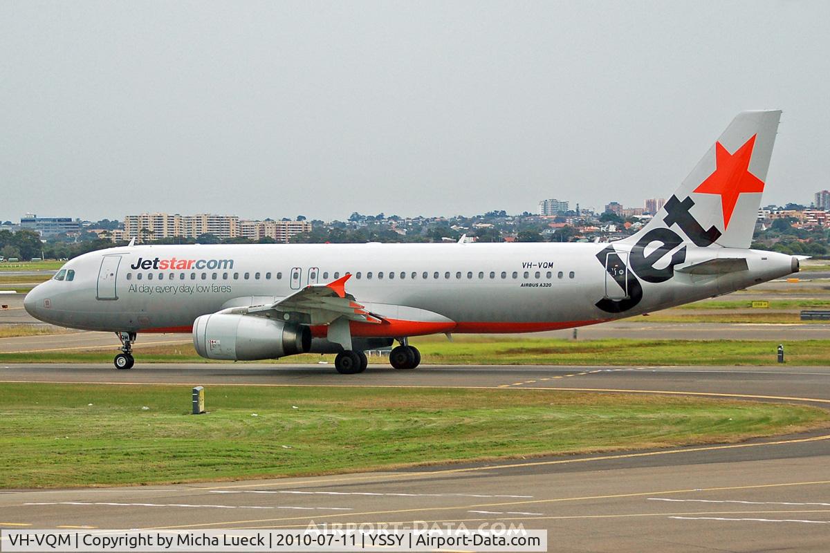 VH-VQM, 2005 Airbus A320-232 C/N 2608, At Sydney