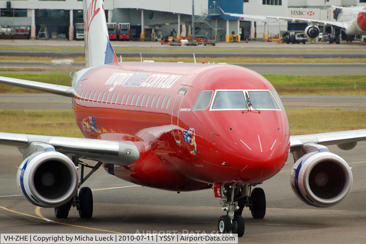 VH-ZHE, 2008 Embraer 170LR (ERJ-170-100LR) C/N 17000247, At Sydney