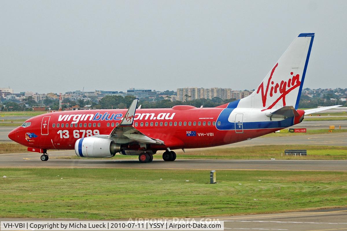 VH-VBI, 2002 Boeing 737-7Q8 C/N 30644, At Sydney