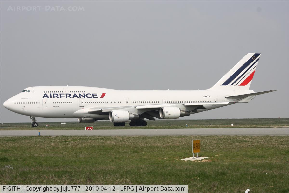 F-GITH, 2003 Boeing 747-428 C/N 32868, whis new Air France color