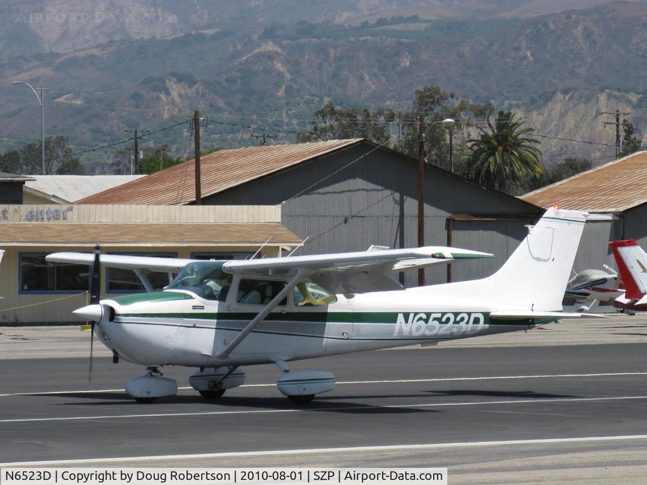 N6523D, 1979 Cessna 172N C/N 17272844, 1979 Cessna 172N, Lycoming O-320-H2AD 160 Hp, landing roll Rwy 22