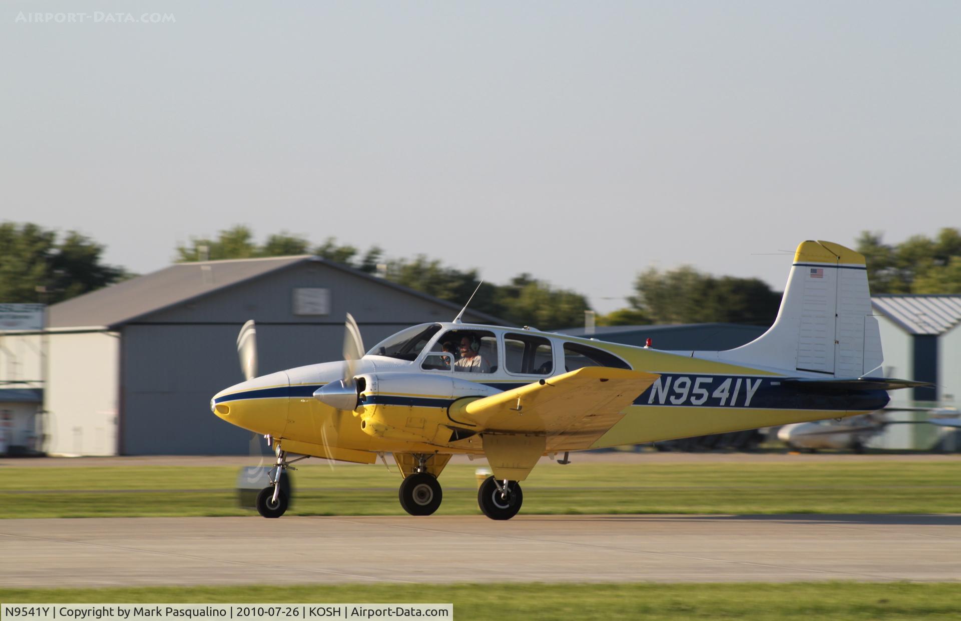 N9541Y, 1962 Beech B95A Travel Air C/N TD-522, Beech B95A