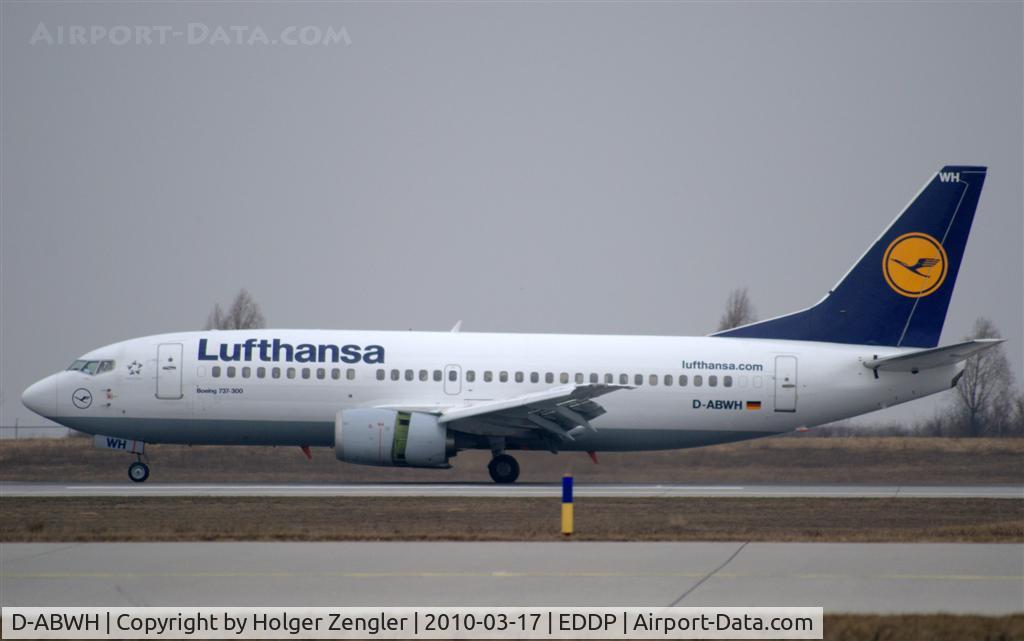 D-ABWH, 1989 Boeing 737-330 C/N 24284, Floating down to 26R