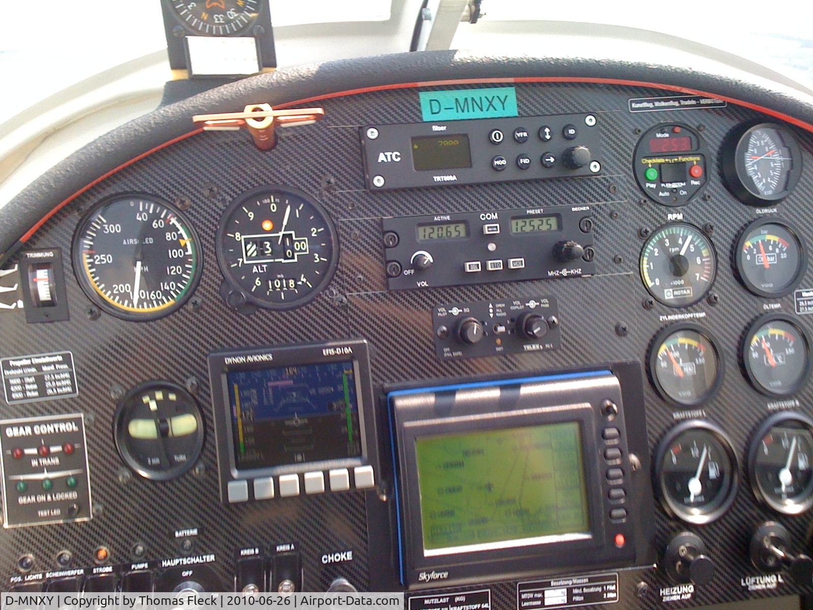 D-MNXY, Kappa KP-2UR Sova C/N 7B961, Panel Layout