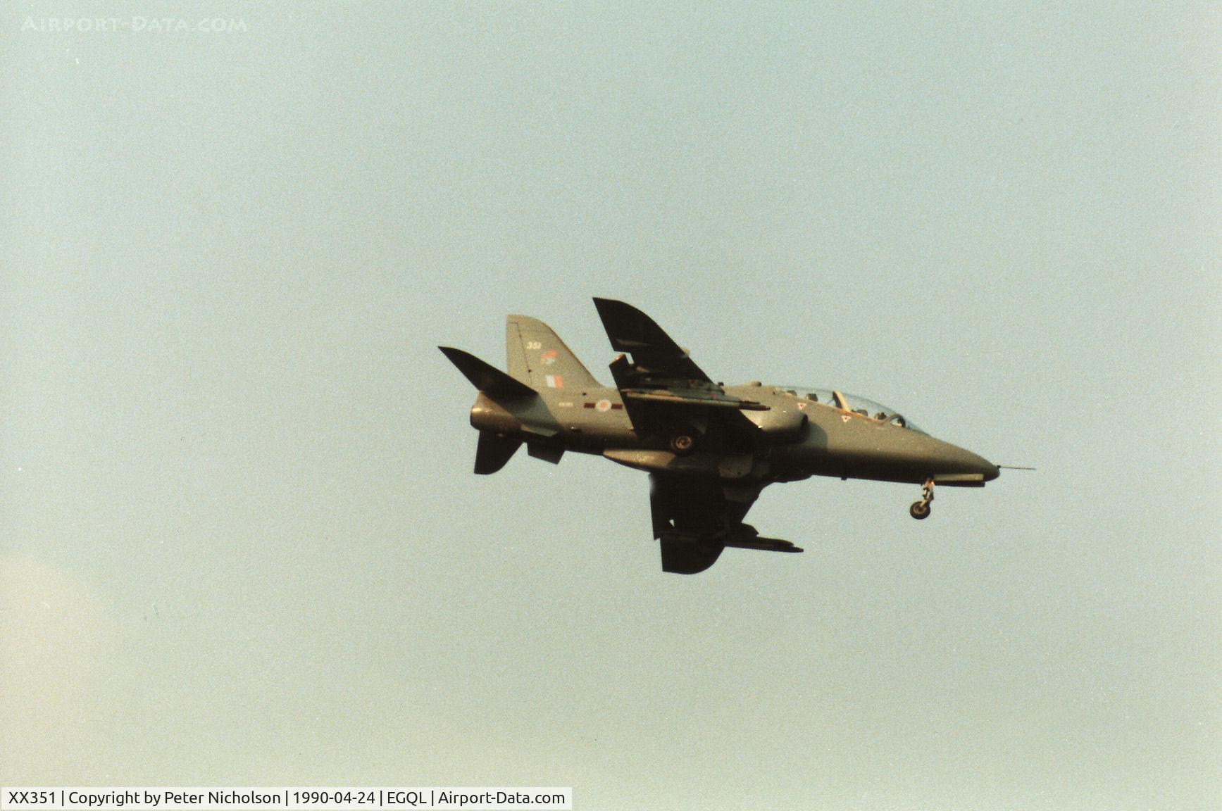 XX351, 1981 Hawker Siddeley Hawk T.1A C/N 201/312175, Hawk T.1A of 234 Squadron at RAF Brawdy on final approach to RAF Leuchars in April 1990.