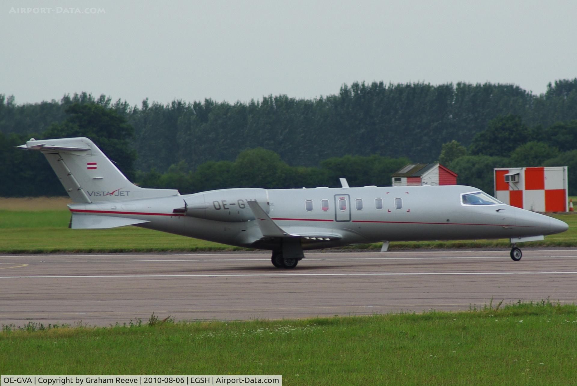 OE-GVA, 2007 Learjet 40XR C/N 45-2079, Turning to line up.