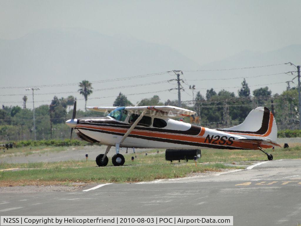 N2SS, 1952 Cessna 170A C/N 19980, Taxiing to runway 26L for take off