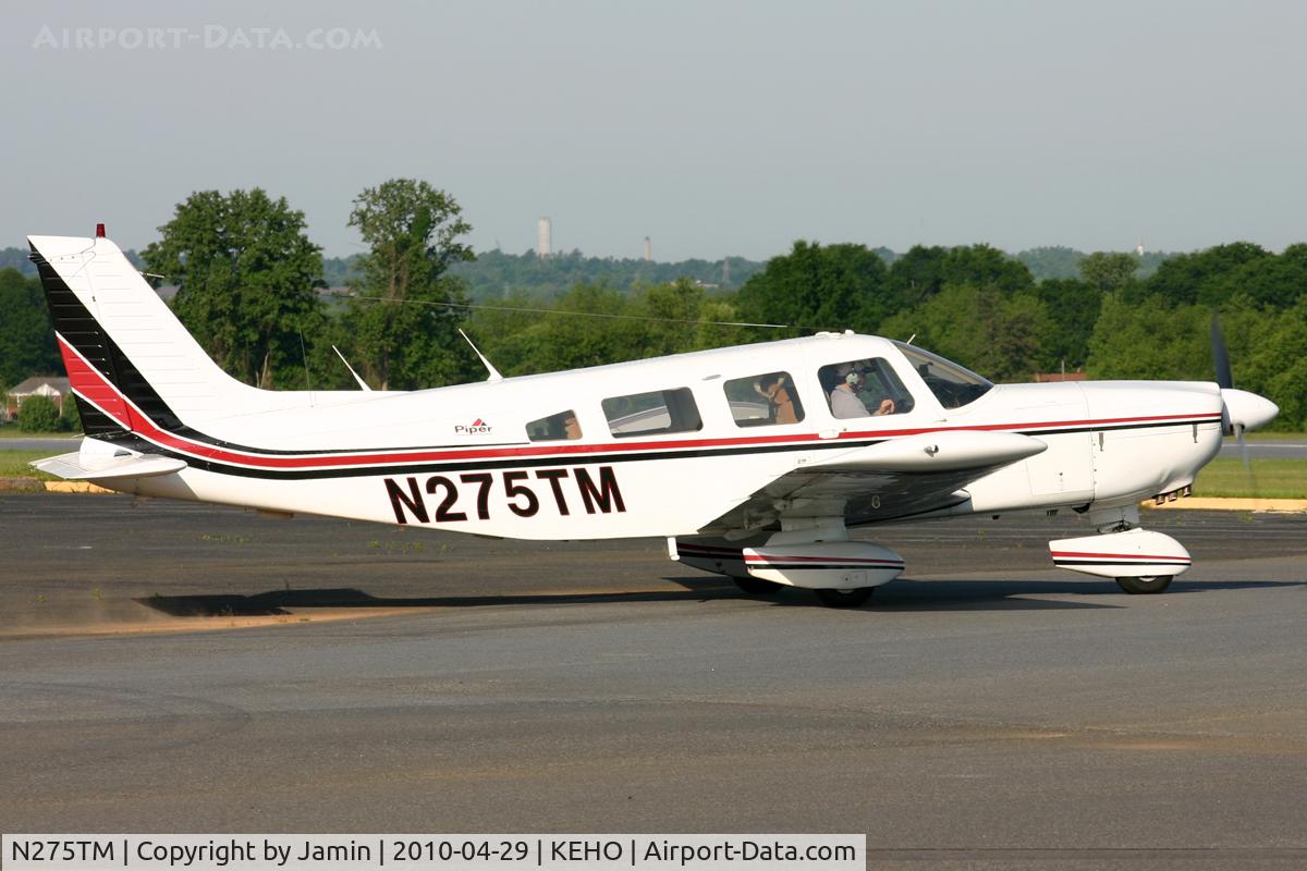 N275TM, 1979 Piper PA-32-300 Cherokee Six C/N 32-7940275, Taxiing for departure.