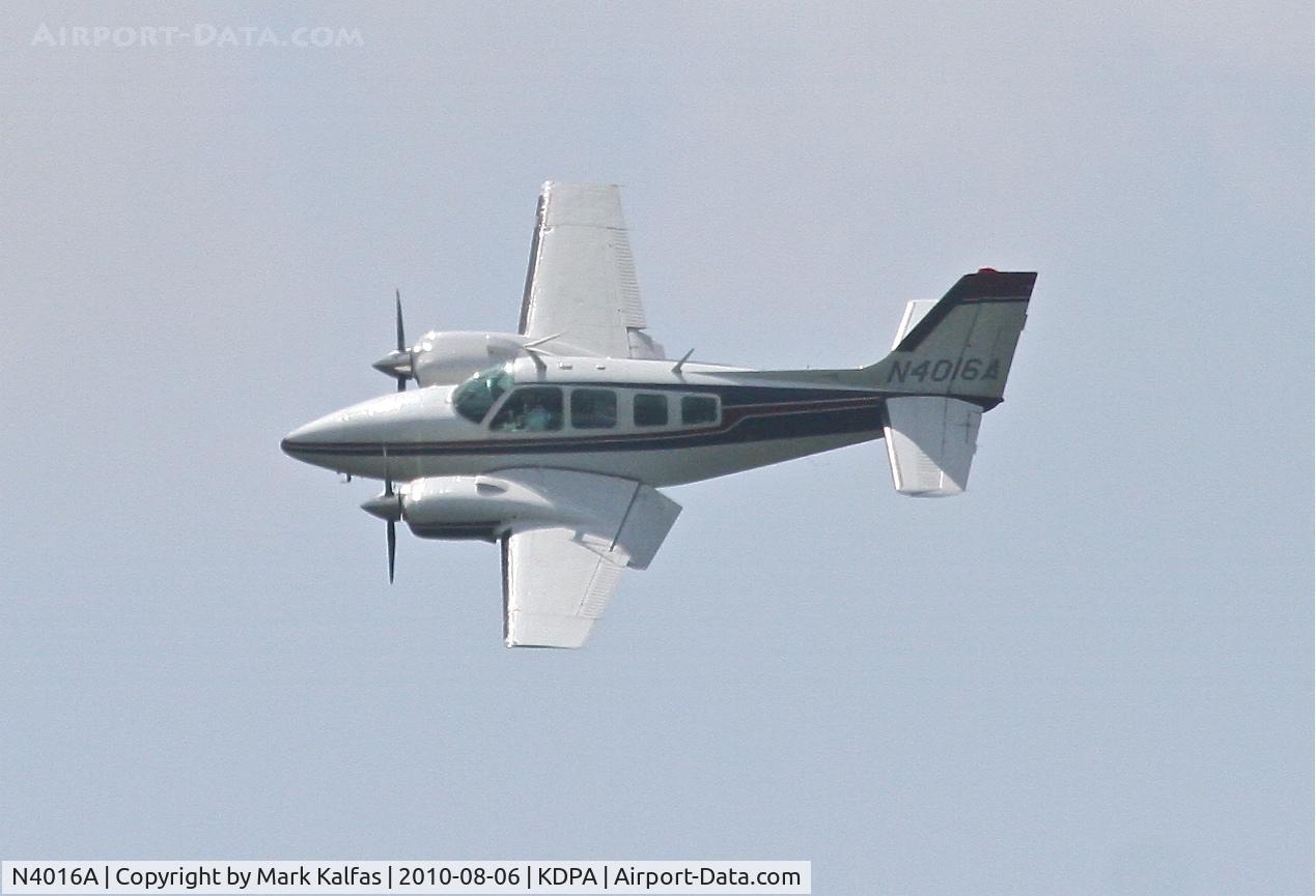 N4016A, 1970 Beech 58 Baron C/N TH-9, BEMIDJI AVIATION SERVICES INC Beech 58, N4016A conducting some low altitude maneuvers 2 miles SE of KDPA.