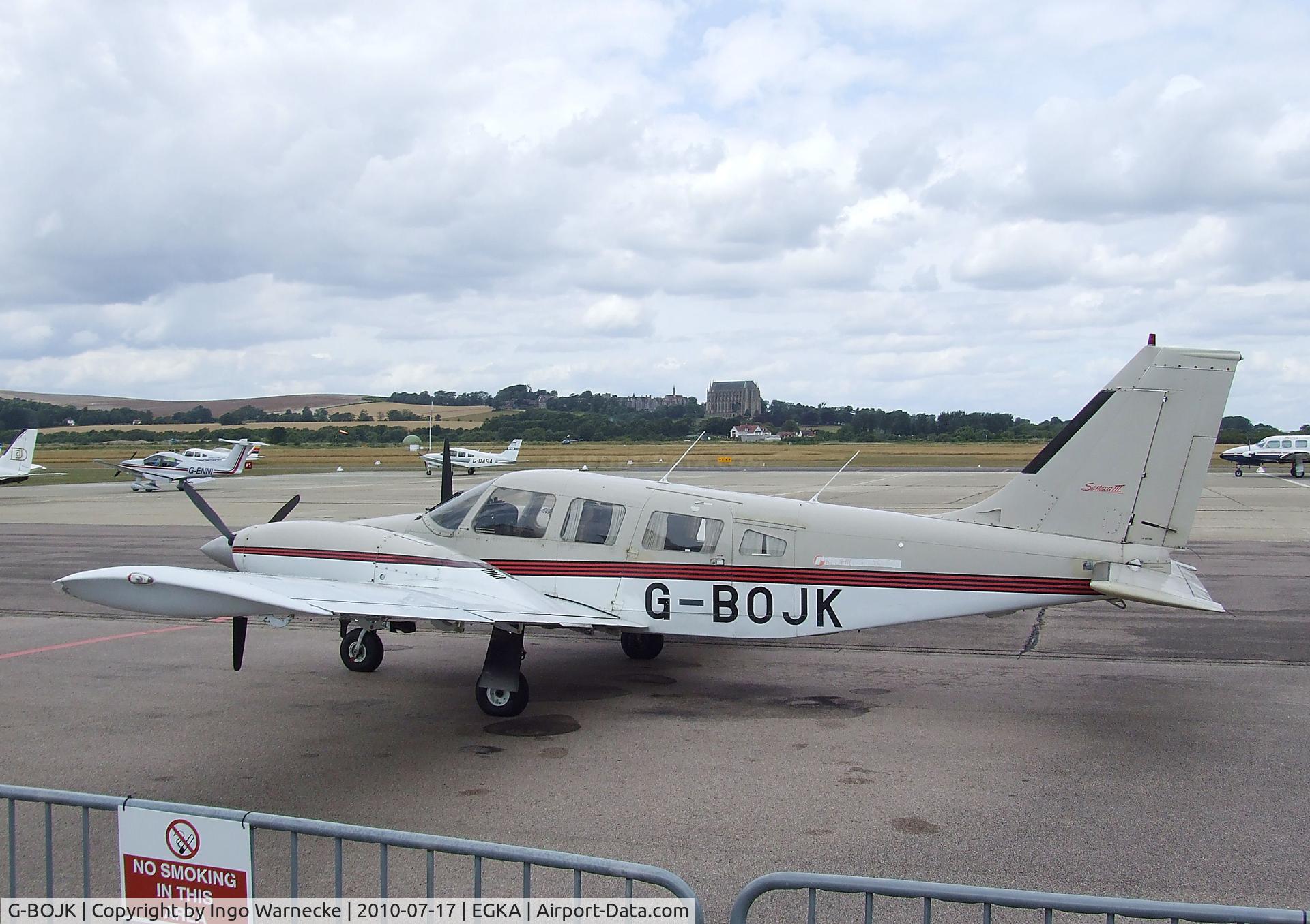 G-BOJK, 1986 Piper PA-34-220T Seneca III C/N 34-33020, Piper PA-34-220T Seneca III at Shoreham airport