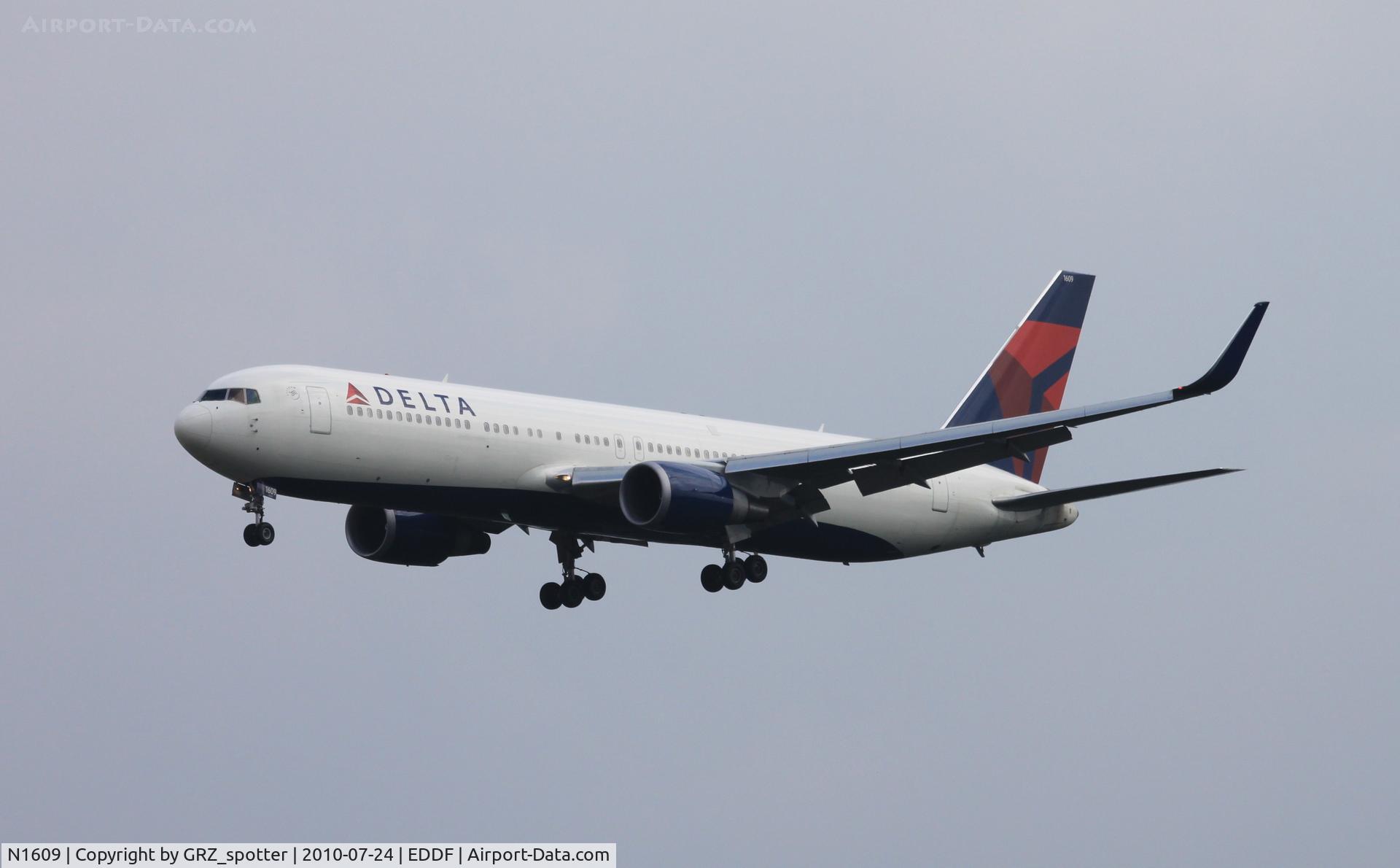 N1609, 2000 Boeing 767-332 C/N 30574, ...